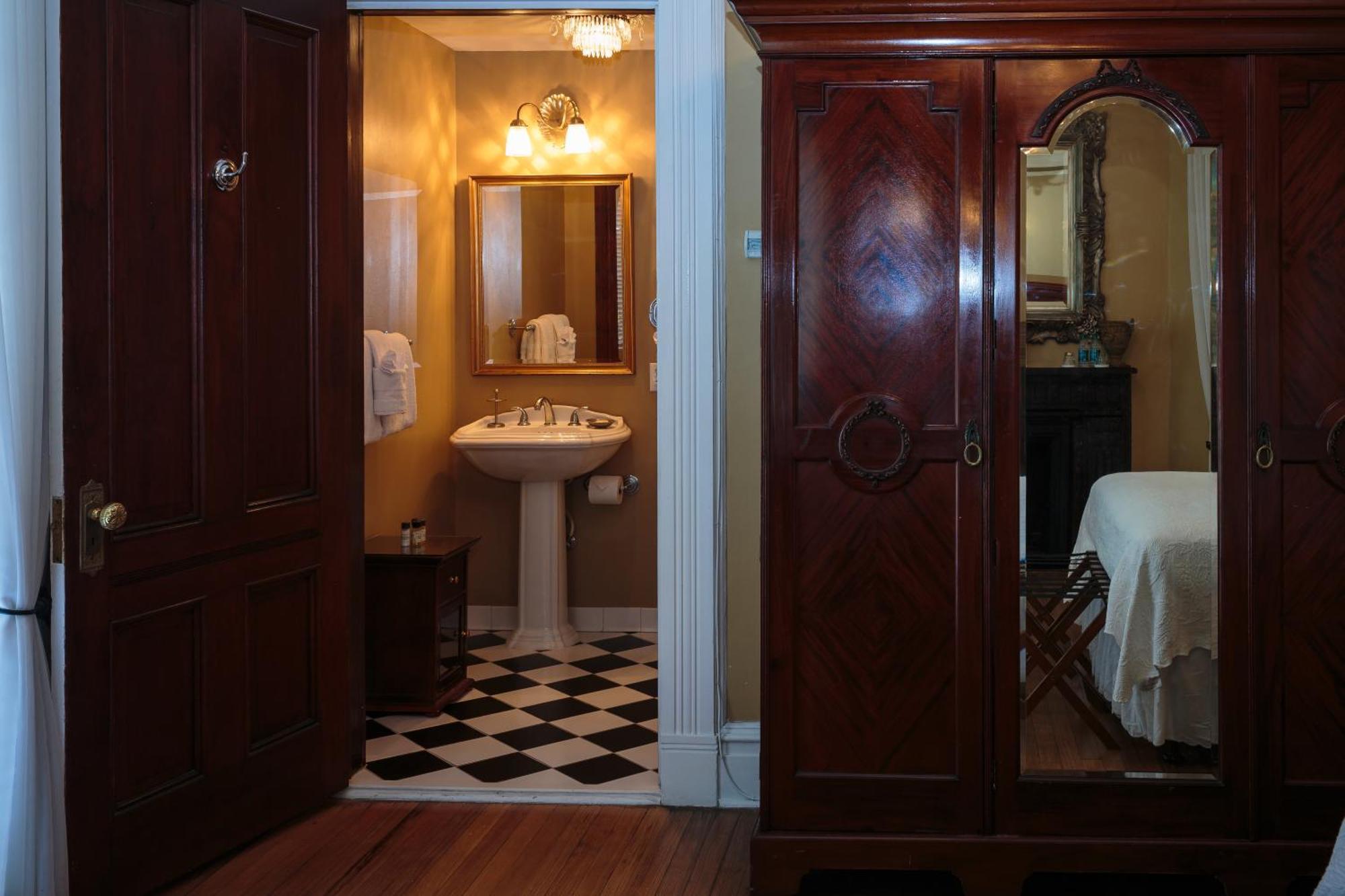 Kehoe House, Historic Inns Of Savannah Collection (Adults Only) Room photo